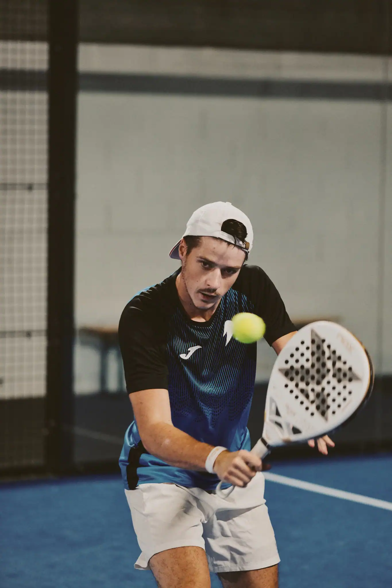 joueur padel volee casquette le spark ludres 17